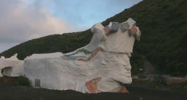 Rubén Armiche y su Reutilizart: la escultura "Homenaje a la Bajada" de El Hierro