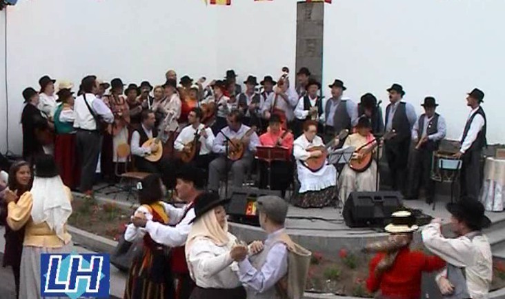 Actuación de la Parranda de Luis en Arucas.
